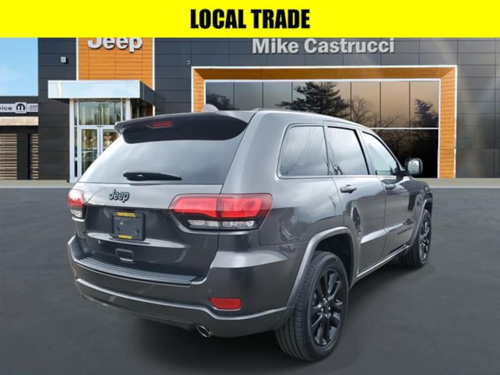 Used 2018 Jeep Grand Cherokee Altitude SUV