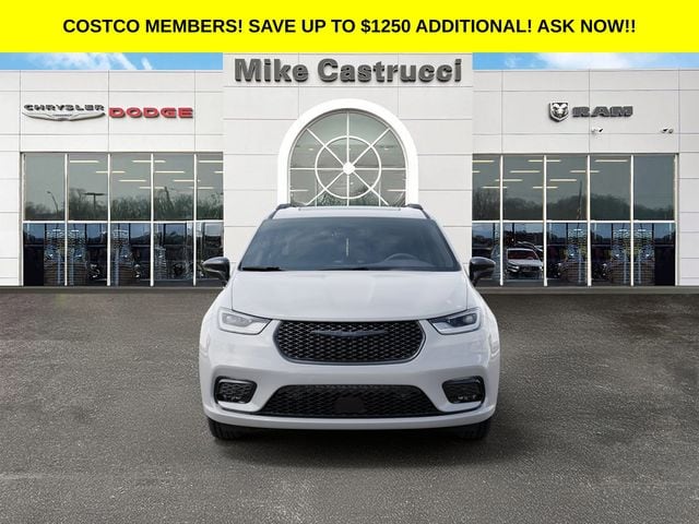 2026 Chrysler Pacifica Limited - Photo 6