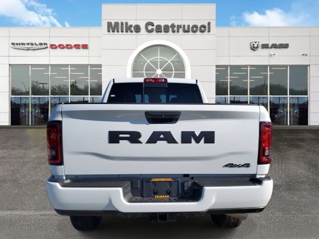 New 2026 Ram 2500 BLACK EXPRESS CREW CAB 4X4 6'4 BOX Pickup