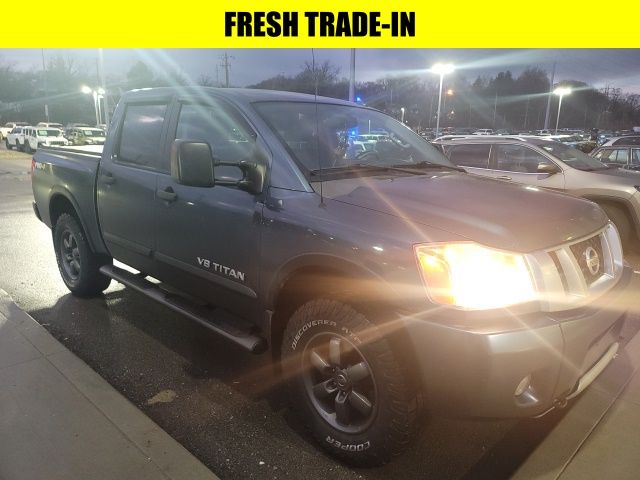 2014 Nissan Titan PRO-4X's photo