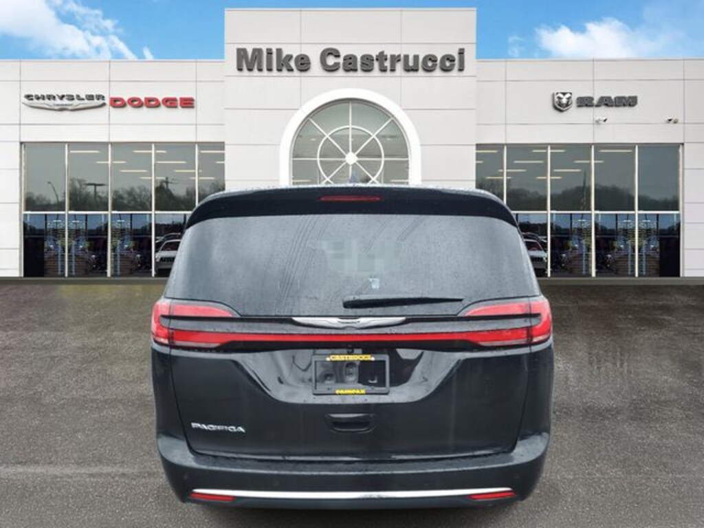 New 2026 Chrysler Pacifica SELECT Passenger Van