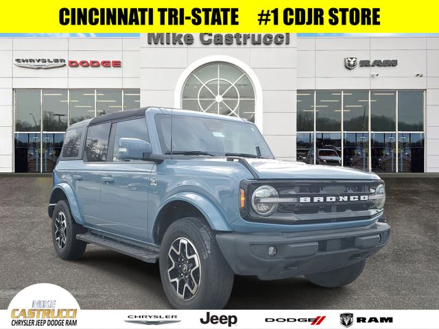 2022 Ford Bronco 4-Door Outer Banks's photo