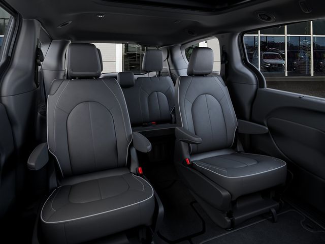 2026 Chrysler Pacifica Limited - Photo 15
