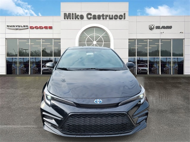 Used 2023 Toyota Corolla SE with VIN JTDBDMHE0P3001517 for sale in Cincinnati, OH