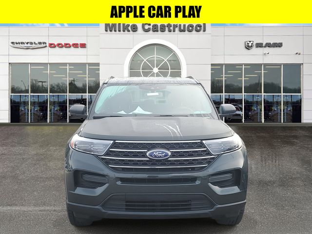 2022 Ford Explorer XLT photo 2