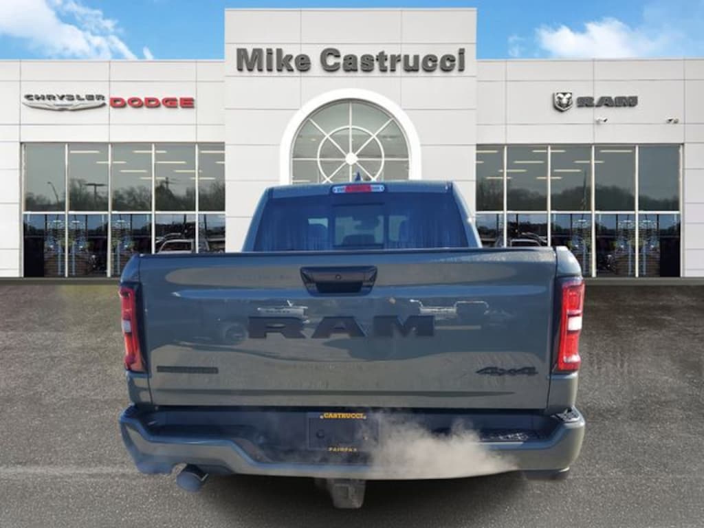 New 2026 Ram 1500 BIG HORN CREW CAB 4X4 5'7 BOX Pickup