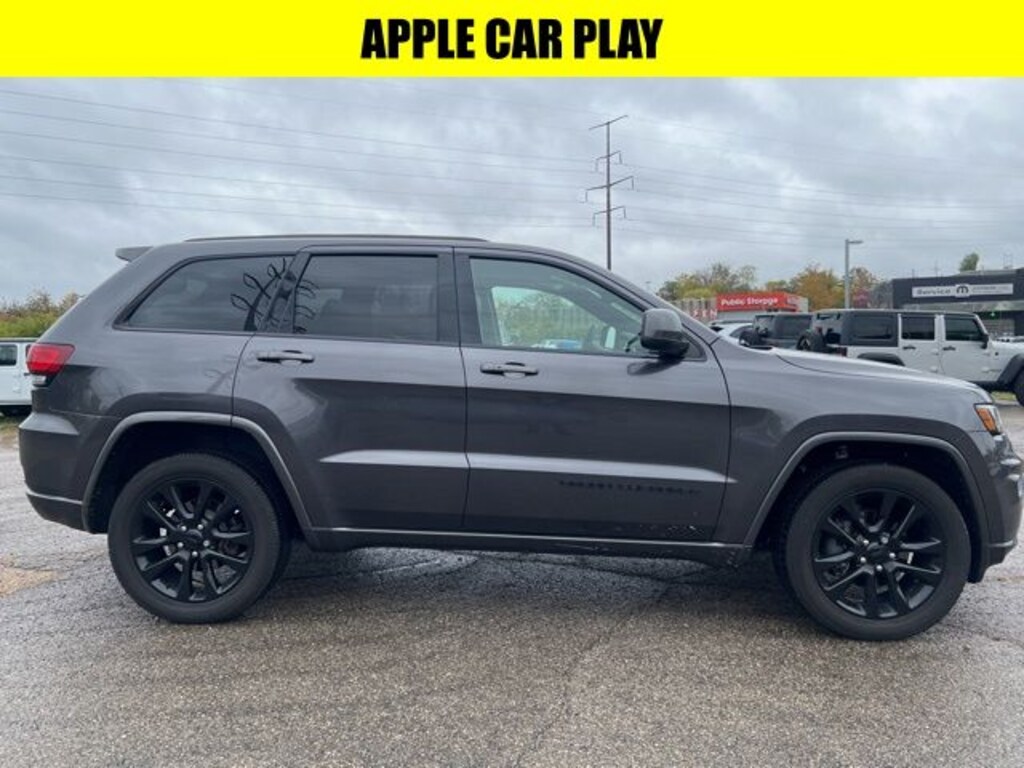Used 2018 Jeep Grand Cherokee Altitude SUV