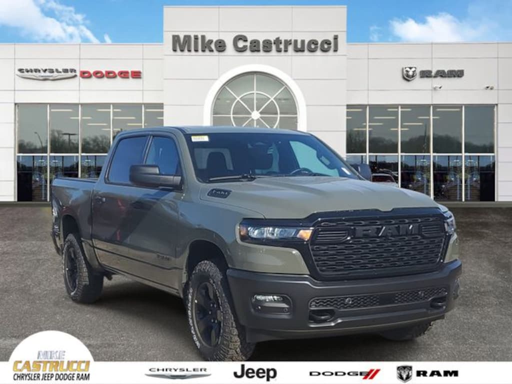 New 2026 Ram 1500 WARLOCK CREW CAB 4X4 5'7 BOX Pickup