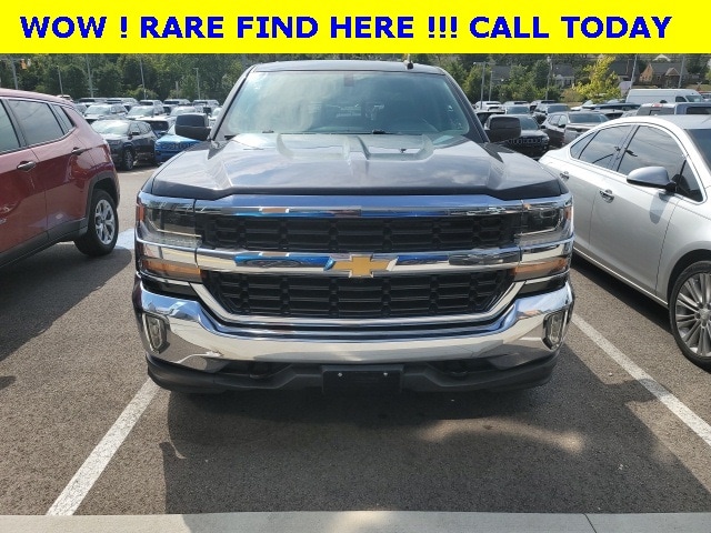 Used 2018 Chevrolet Silverado 1500 LT with VIN 3GCUKREC1JG353993 for sale in Cincinnati, OH