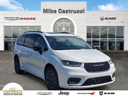 2026 Chrysler Pacifica LIMITED AWD Passenger Van