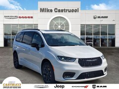 2026 Chrysler Pacifica LIMITED AWD Passenger Van