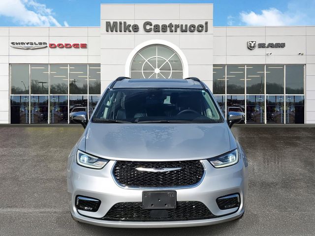 Certified 2023 Chrysler Pacifica Limited with VIN 2C4RC1GG3PR601572 for sale in Cincinnati, OH