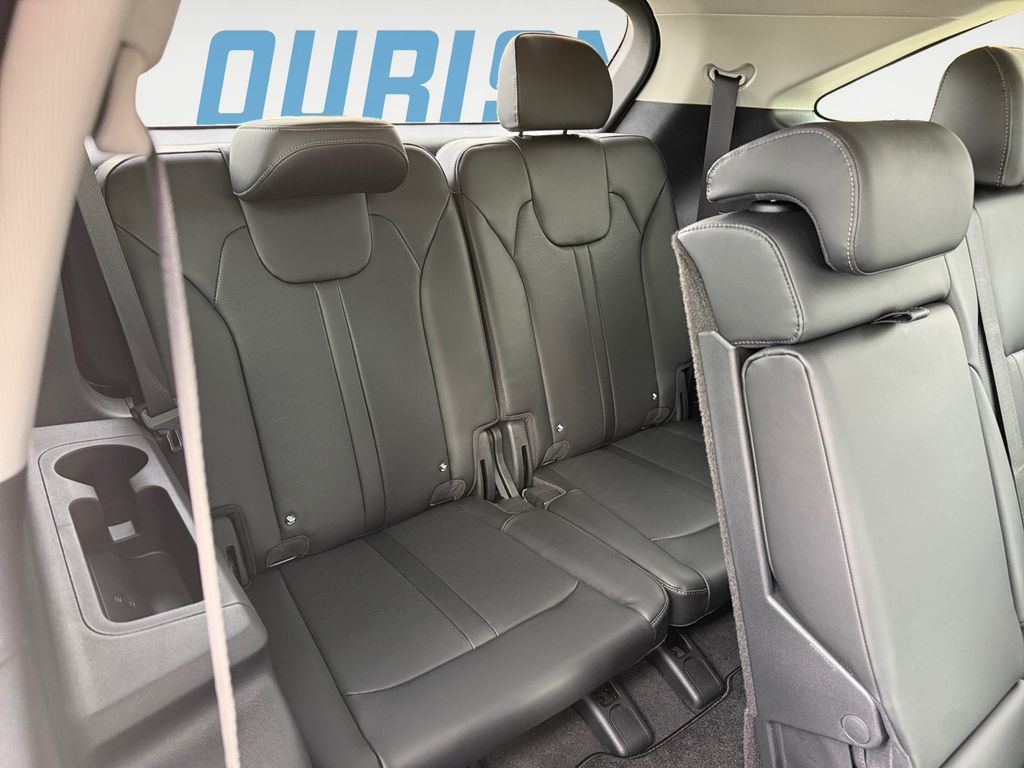 2026 Kia Sorento EX - Photo 16