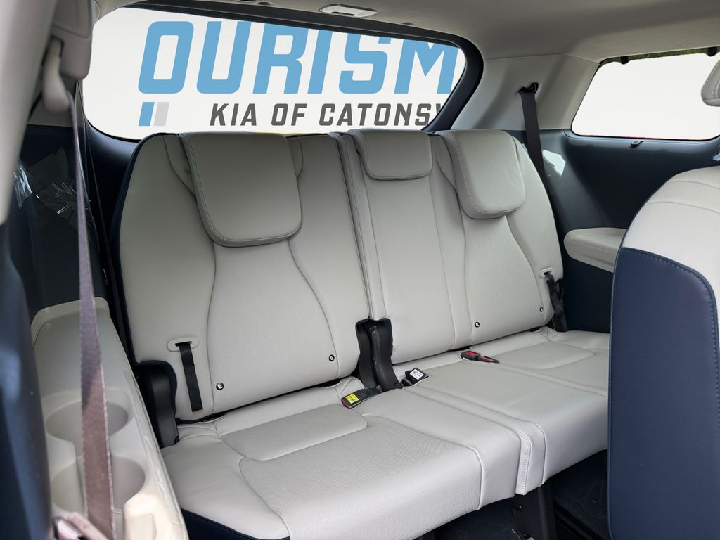 2026 Kia Carnival SX - Photo 17