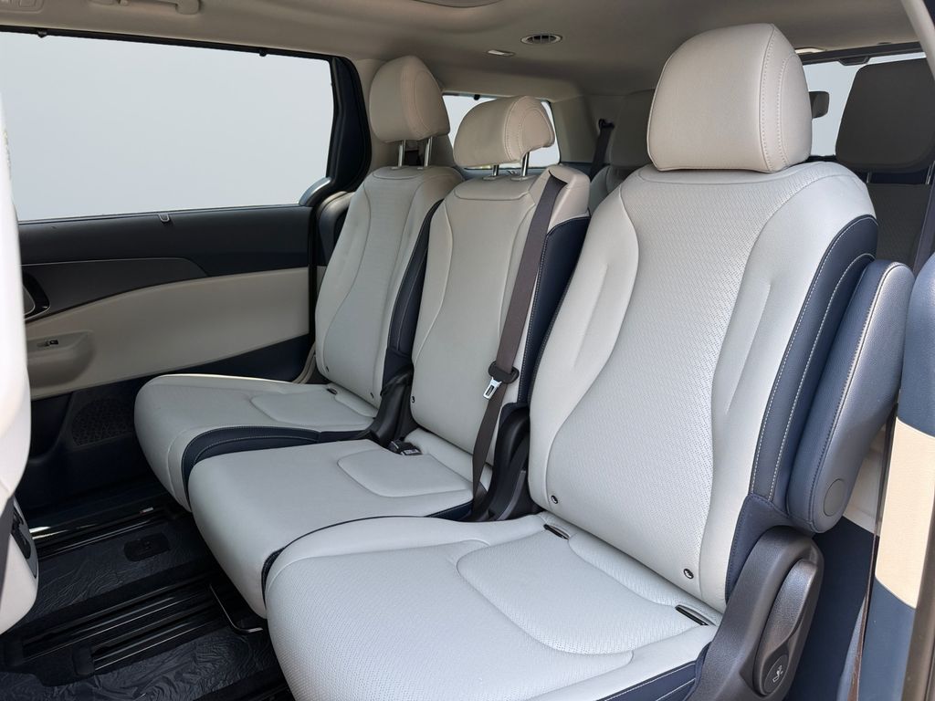2026 Kia Carnival SX Prestige - Photo 13