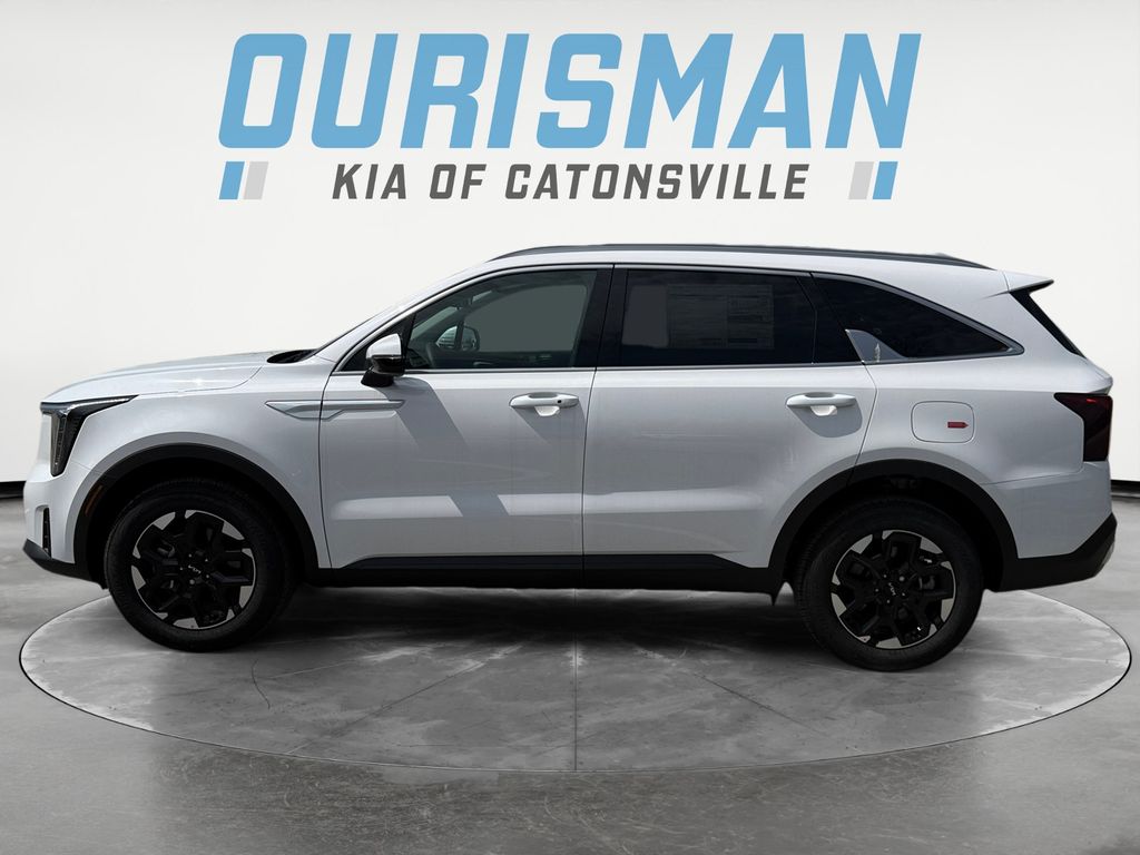 2025 Kia Sorento S photo 3