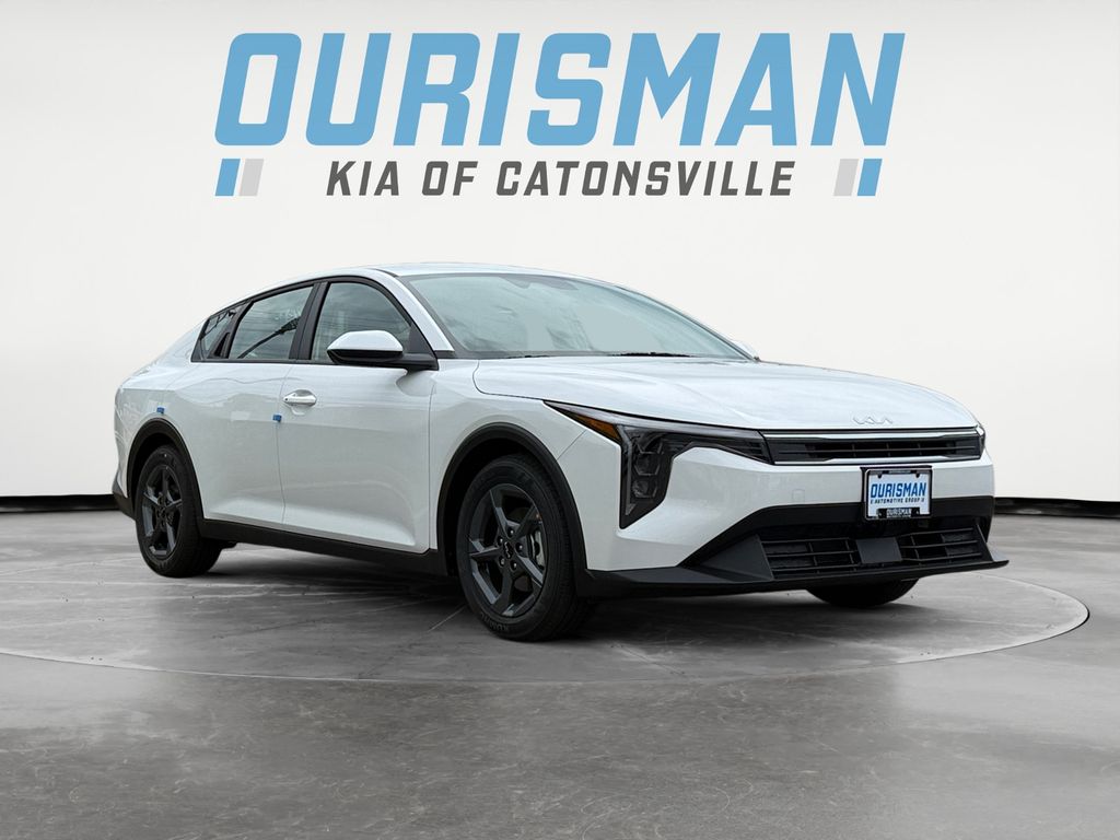 2025 Kia K4 LXS's photo