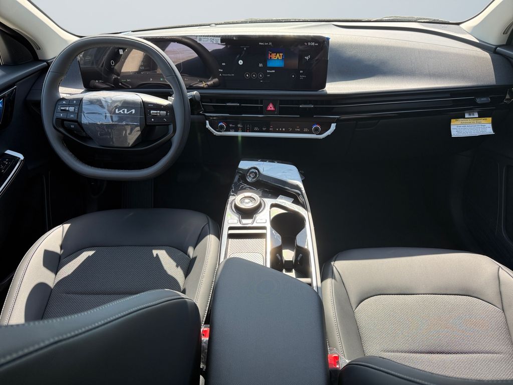 2025 Kia EV6 Light L/R - Photo 10