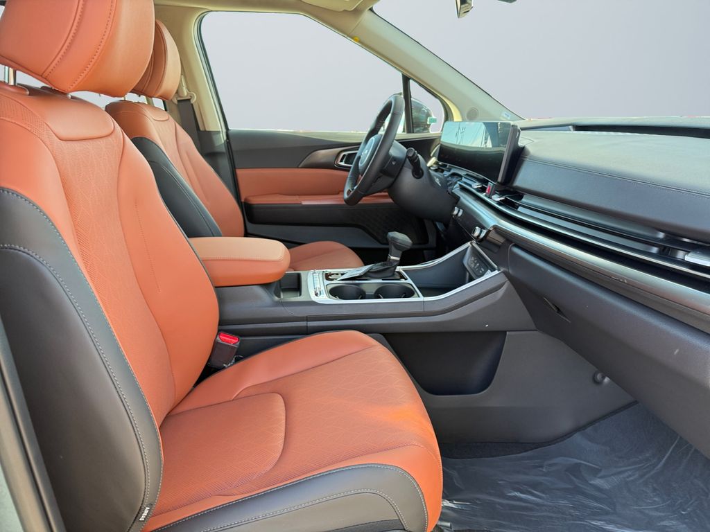 2026 Kia Carnival SX - Photo 15