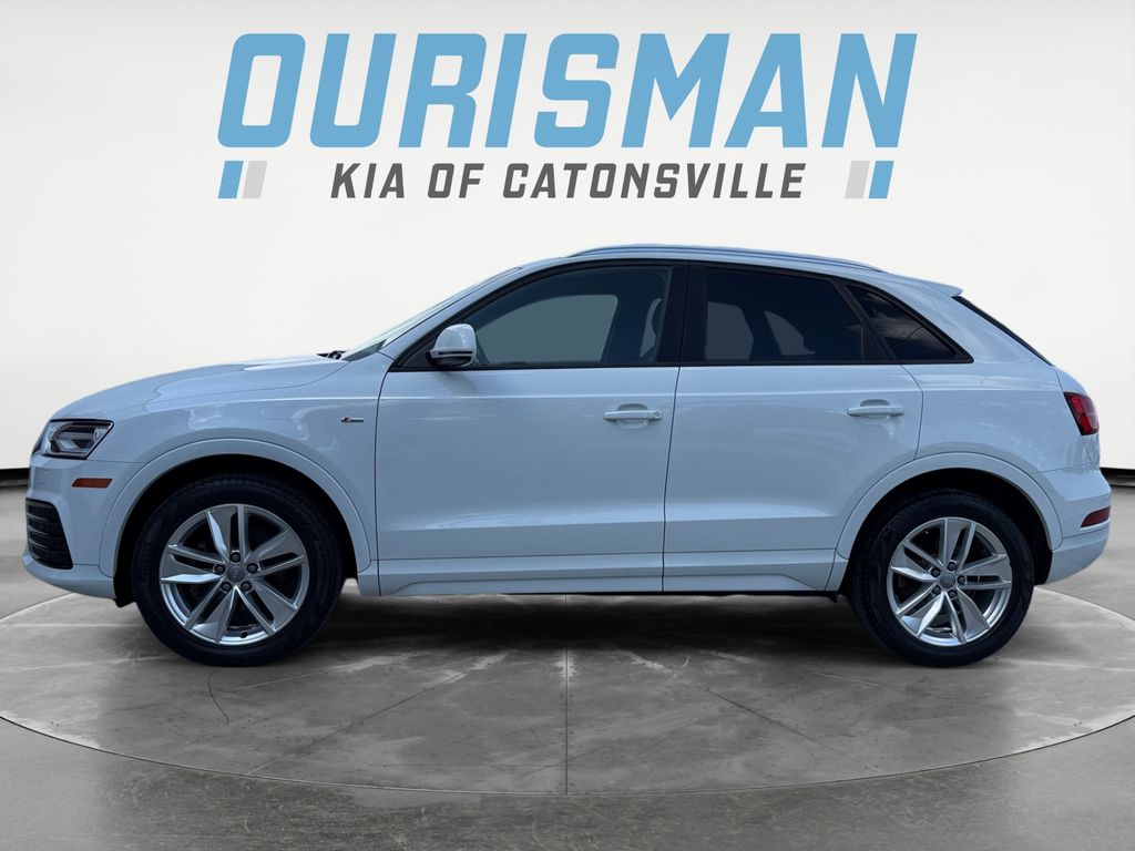 2018 Audi Q3 Premium photo 2