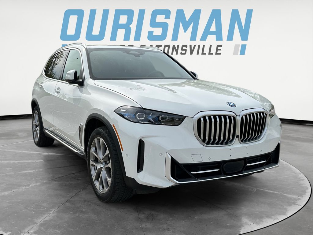 2025 BMW X5 xDrive50e's photo