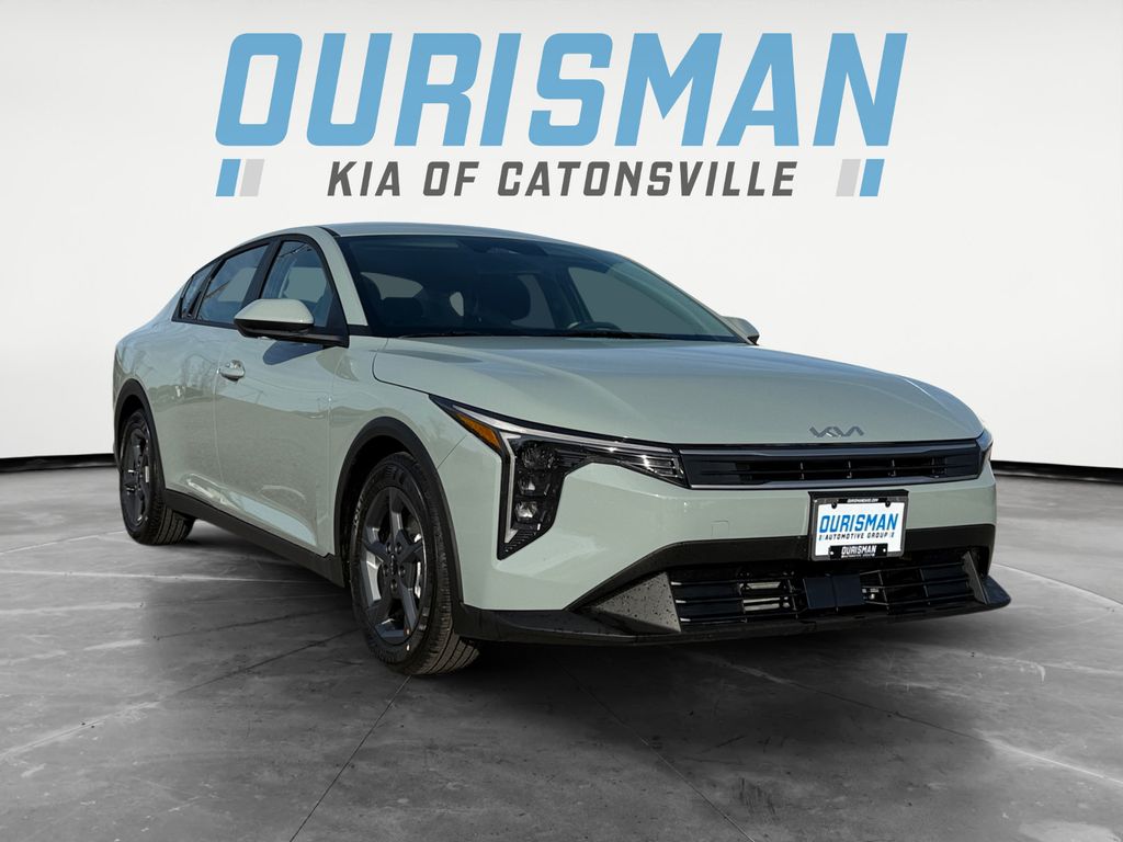 2025 Kia K4 LXS's photo