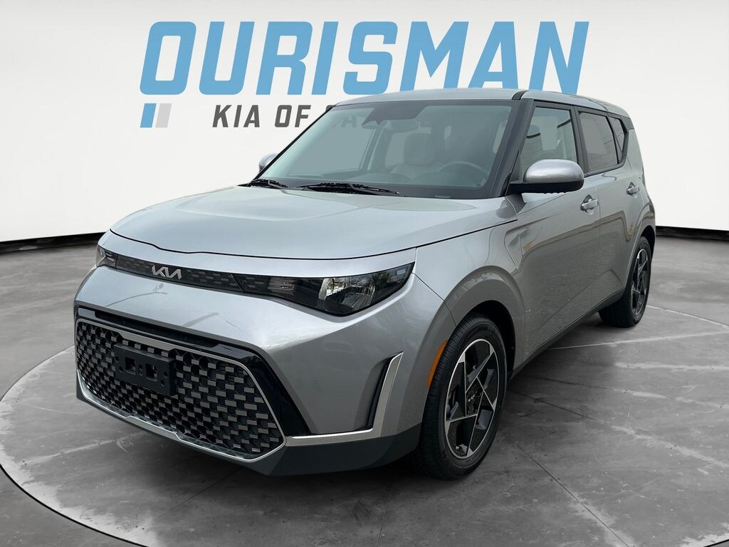 Used 2025 Kia Soul LX Hatchback