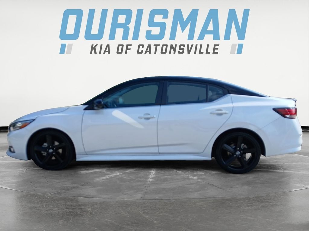 2023 Nissan Sentra SR photo 3