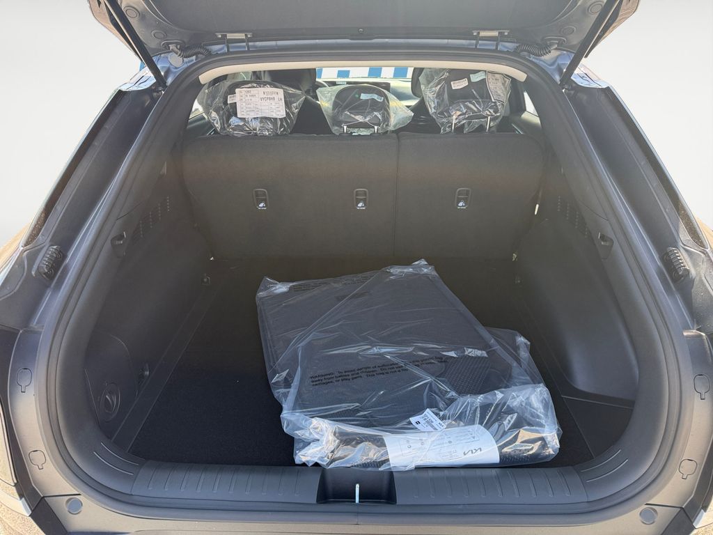 2025 Kia EV6 Light L/R - Photo 16