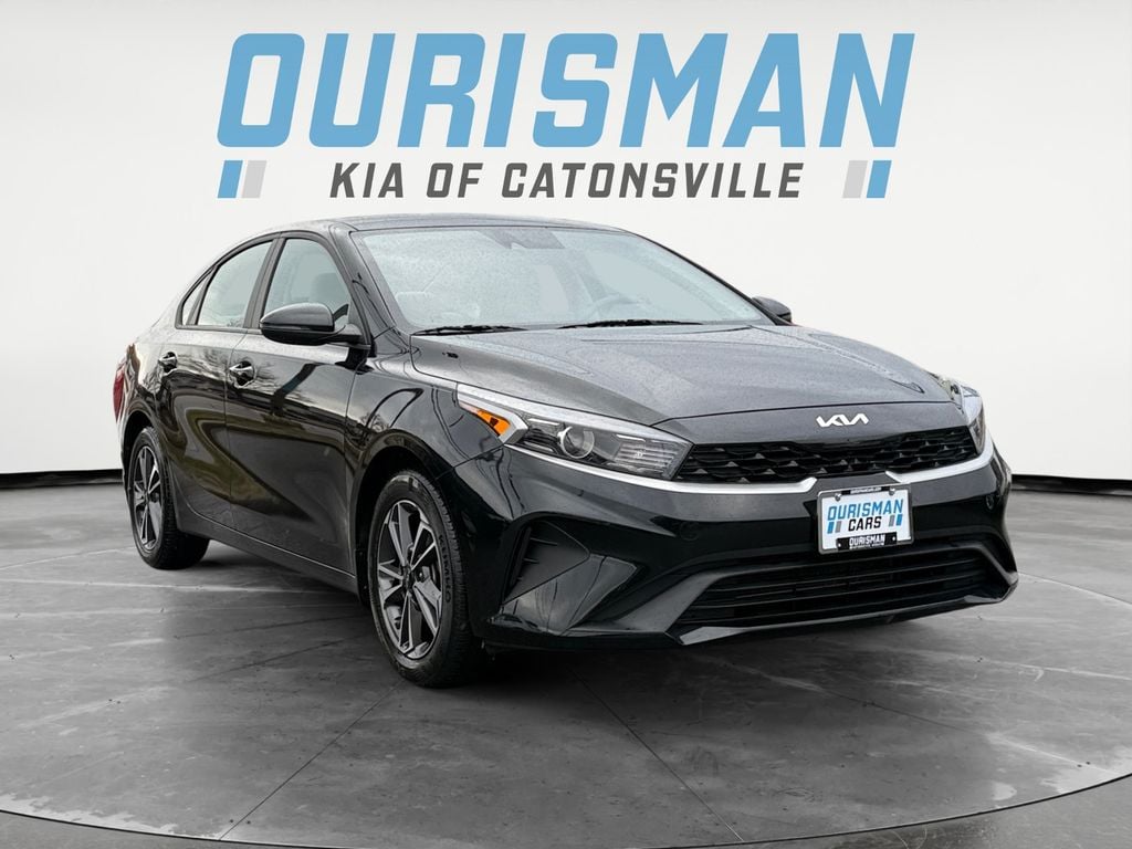 2023 Kia Forte LXS's photo