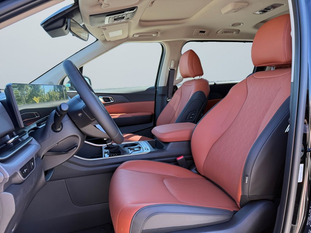 2026 Kia Carnival SX - Photo 9