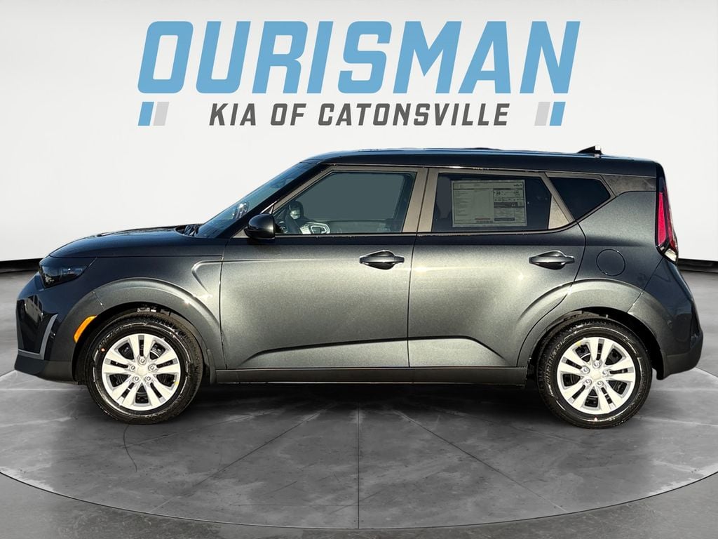 New 2025 Kia Soul LX Hatchback