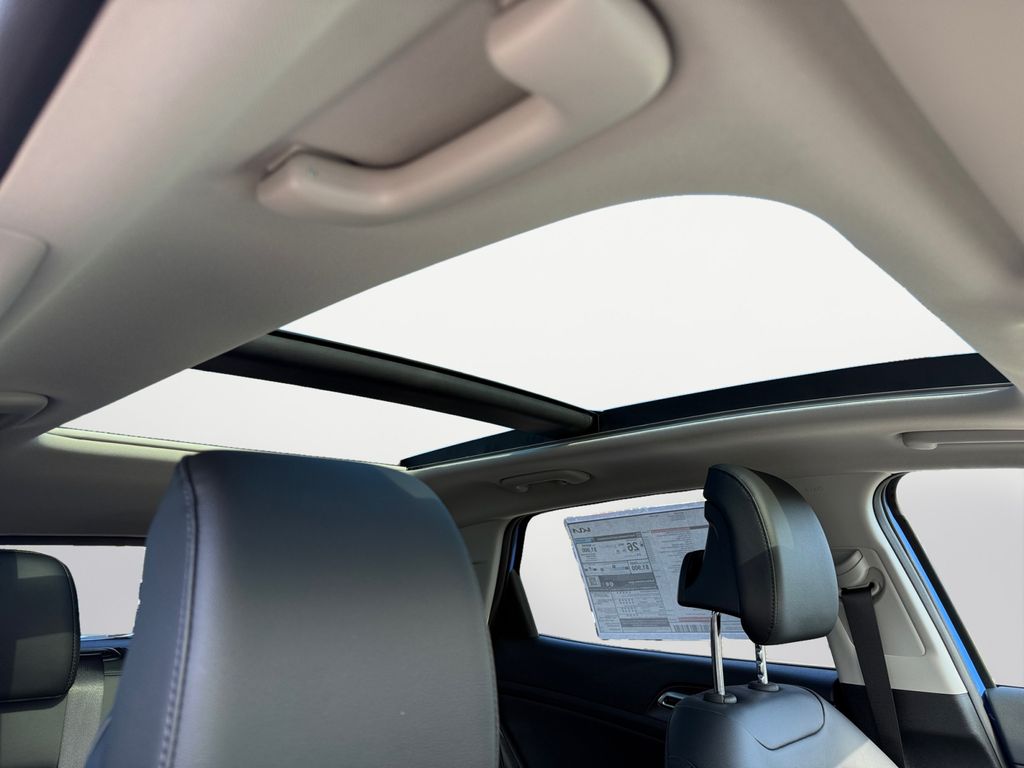 2026 Kia Sportage EX - Photo 17