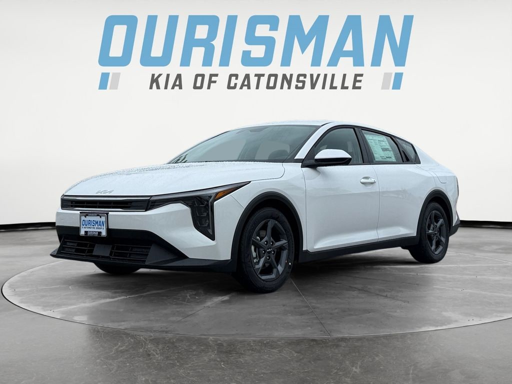 New 2025 Kia K4 LXS Sedan
