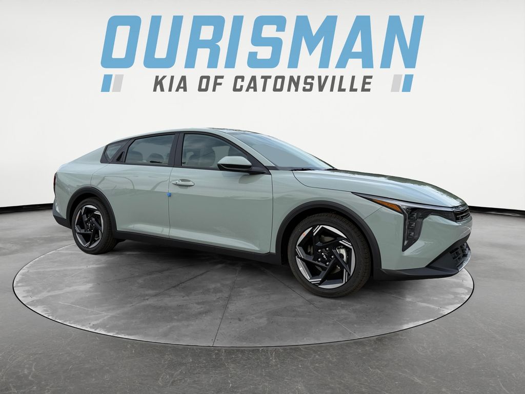 2025 Kia K4 EX's photo