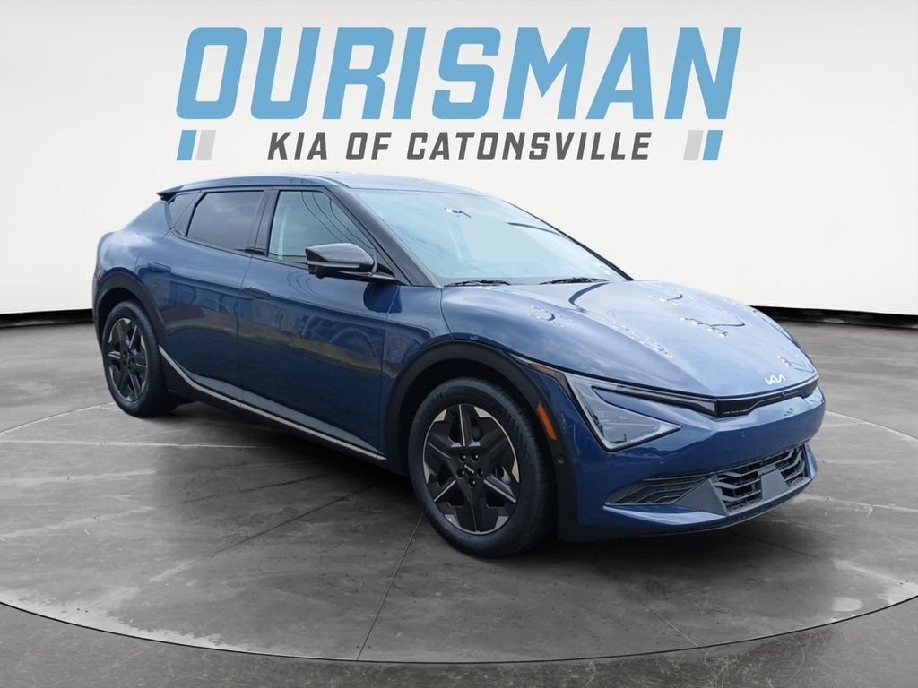 2025 Kia EV6 Light L/R's photo