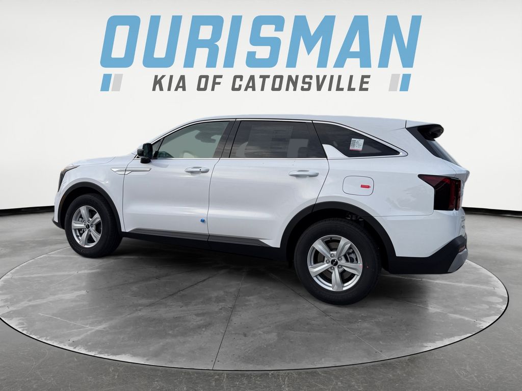 2026 Kia Sorento LX photo 4