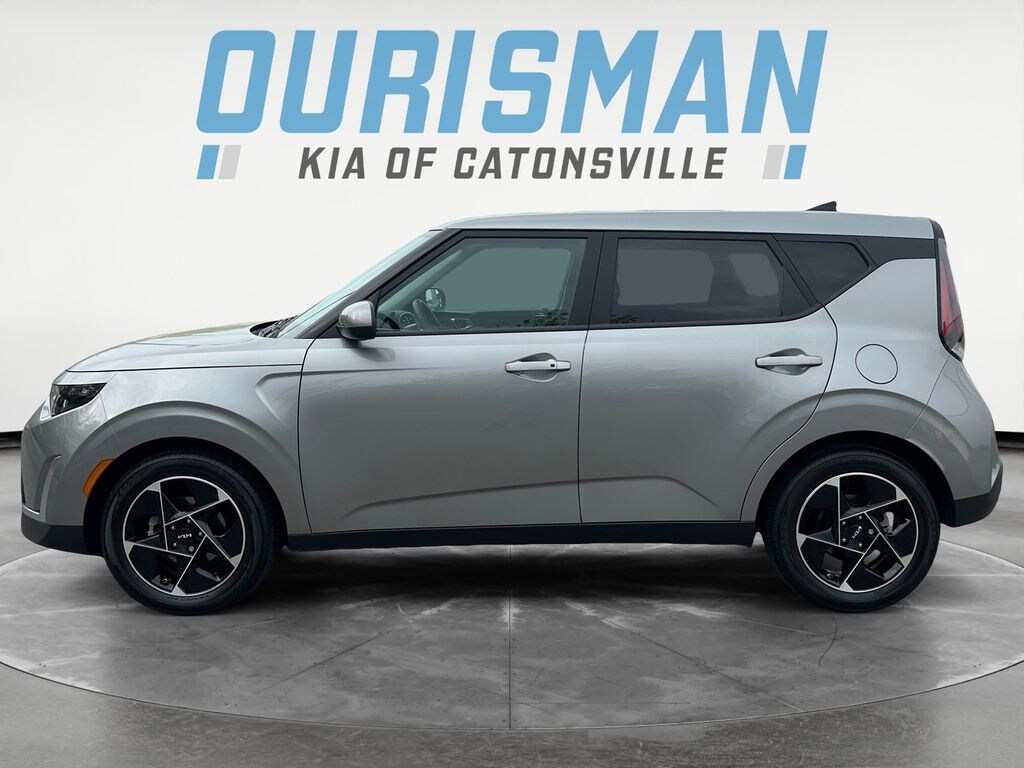 Used 2025 Kia Soul LX Hatchback