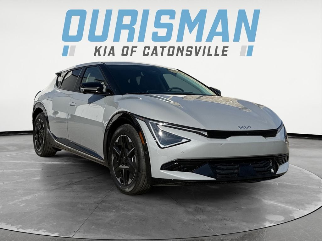 2025 Kia EV6 Wind's photo