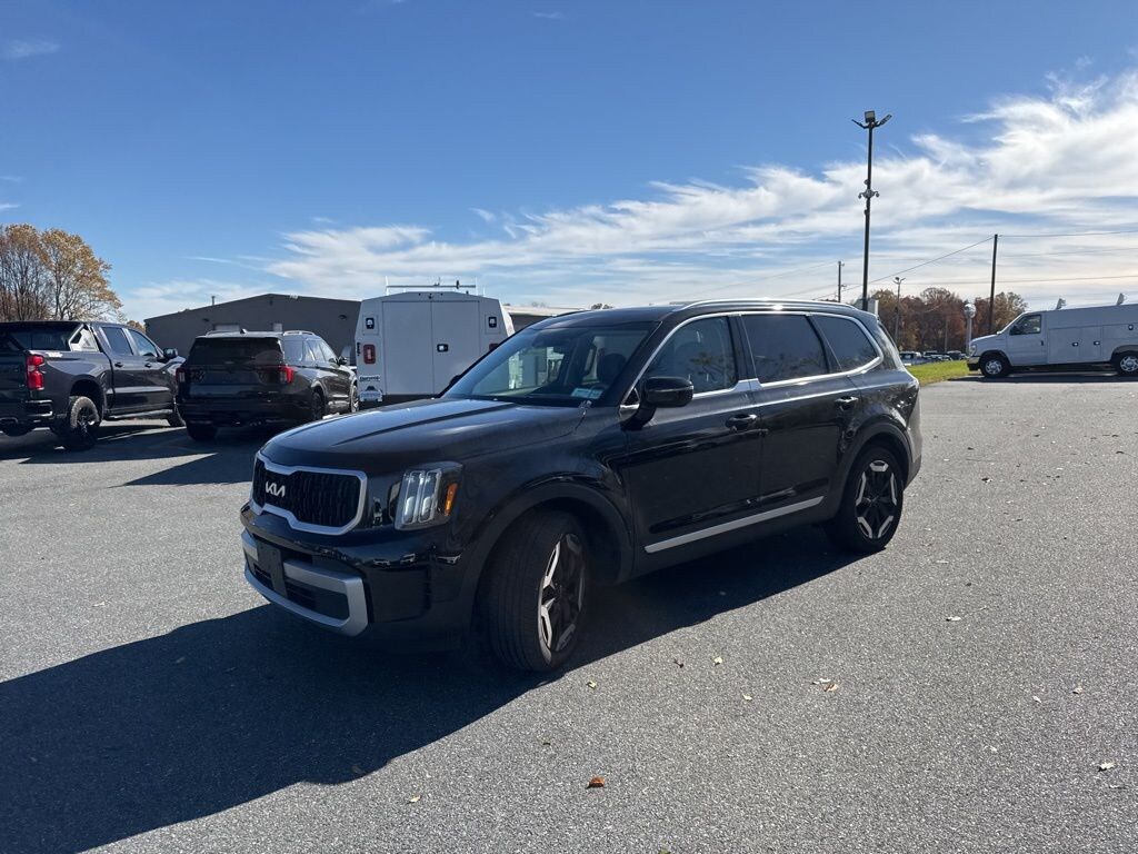 Used 2023 Kia Telluride EX SUV