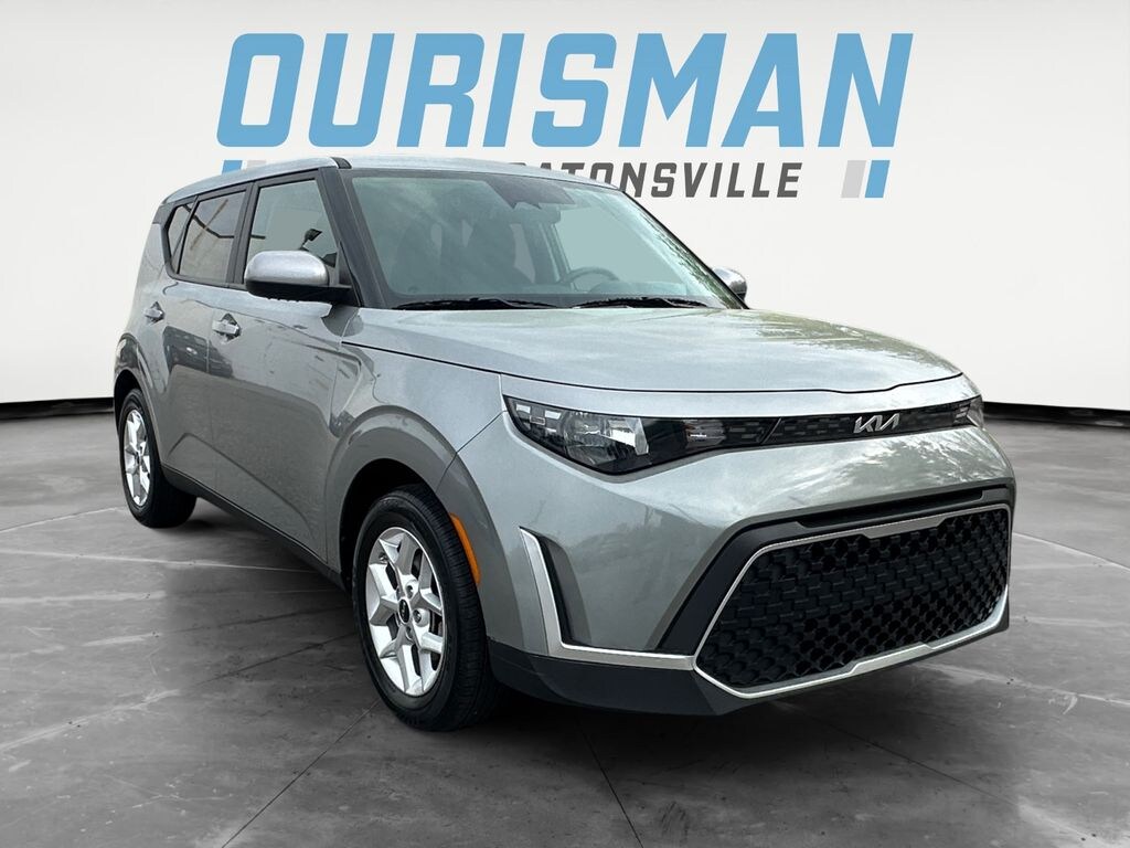 Used 2025 Kia Soul EX Hatchback