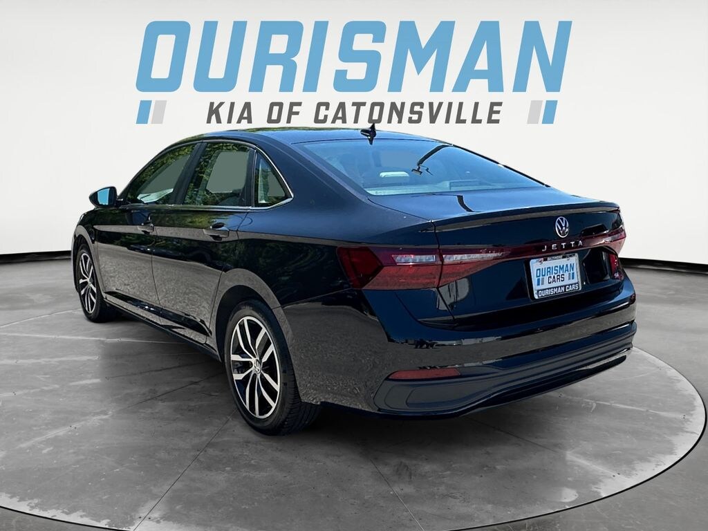 Used 2025 Volkswagen Jetta 1.5T SE Sedan