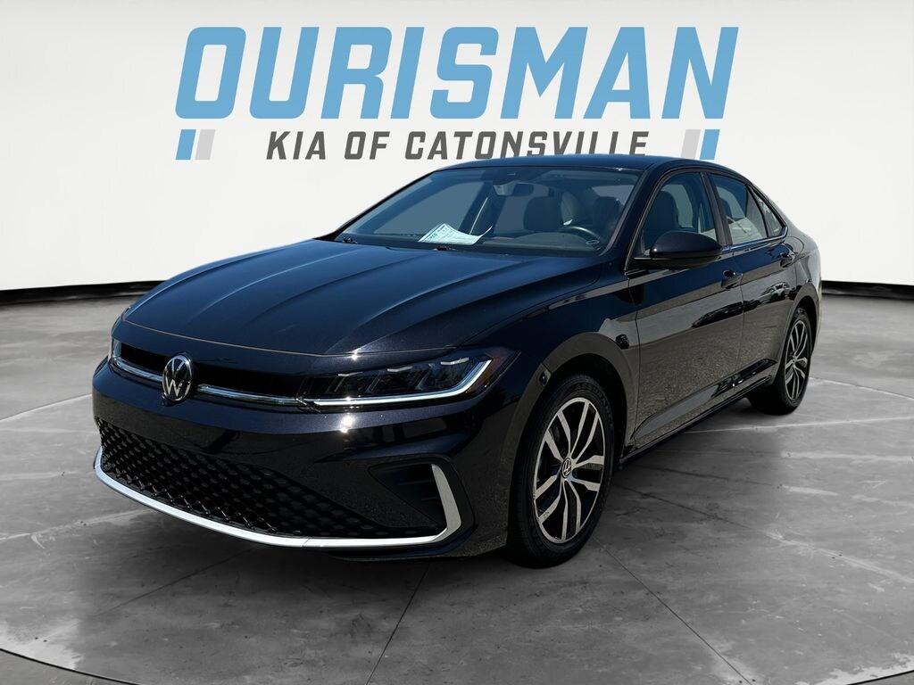 Used 2025 Volkswagen Jetta 1.5T SE Sedan