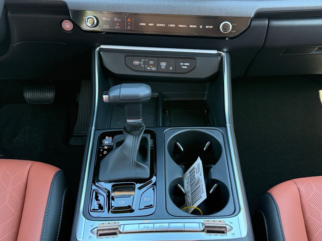 2026 Kia Carnival SX - Photo 11