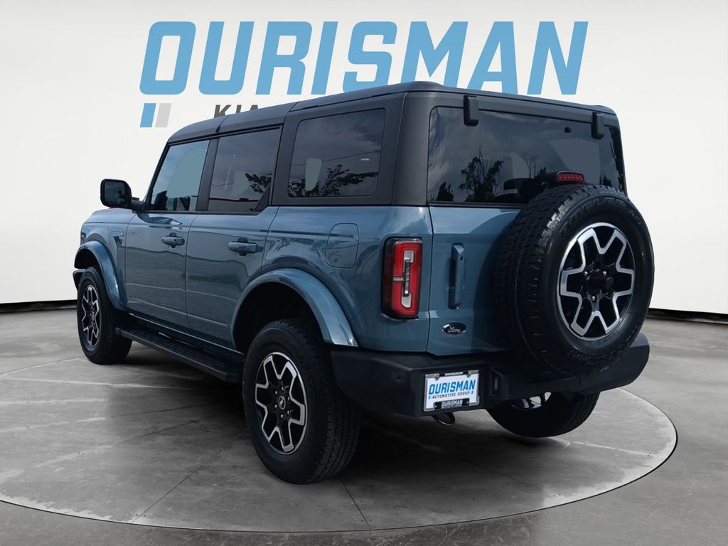 2022 Ford Bronco Outer Banks photo 3