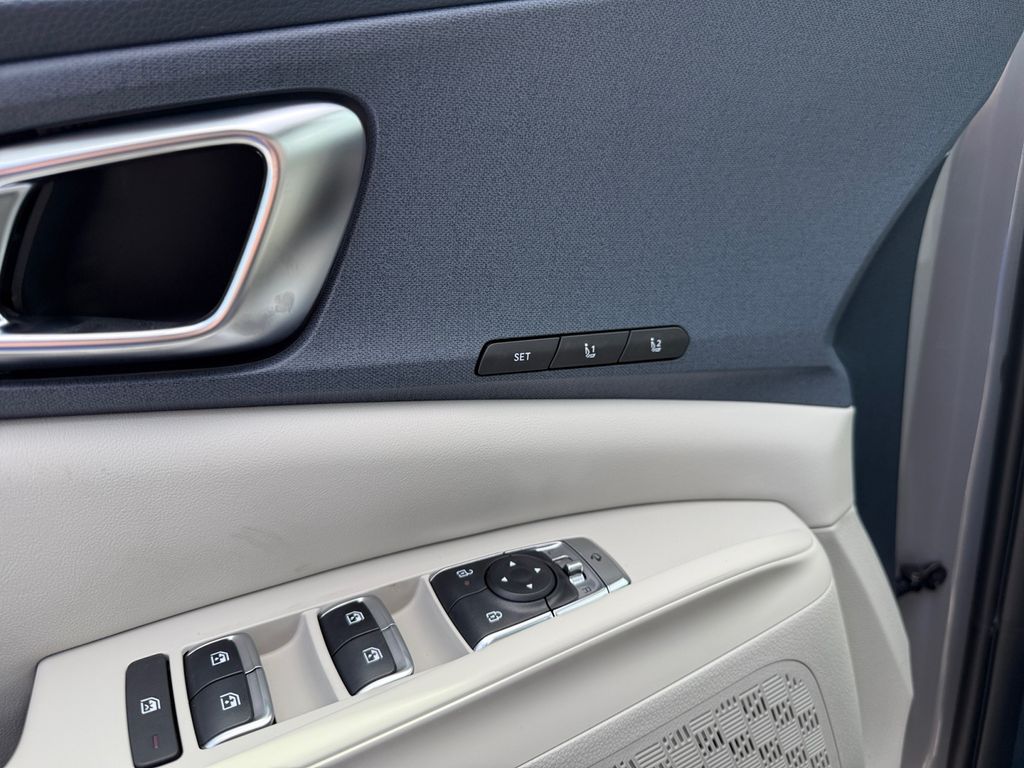 2026 Kia Carnival SX - Photo 18