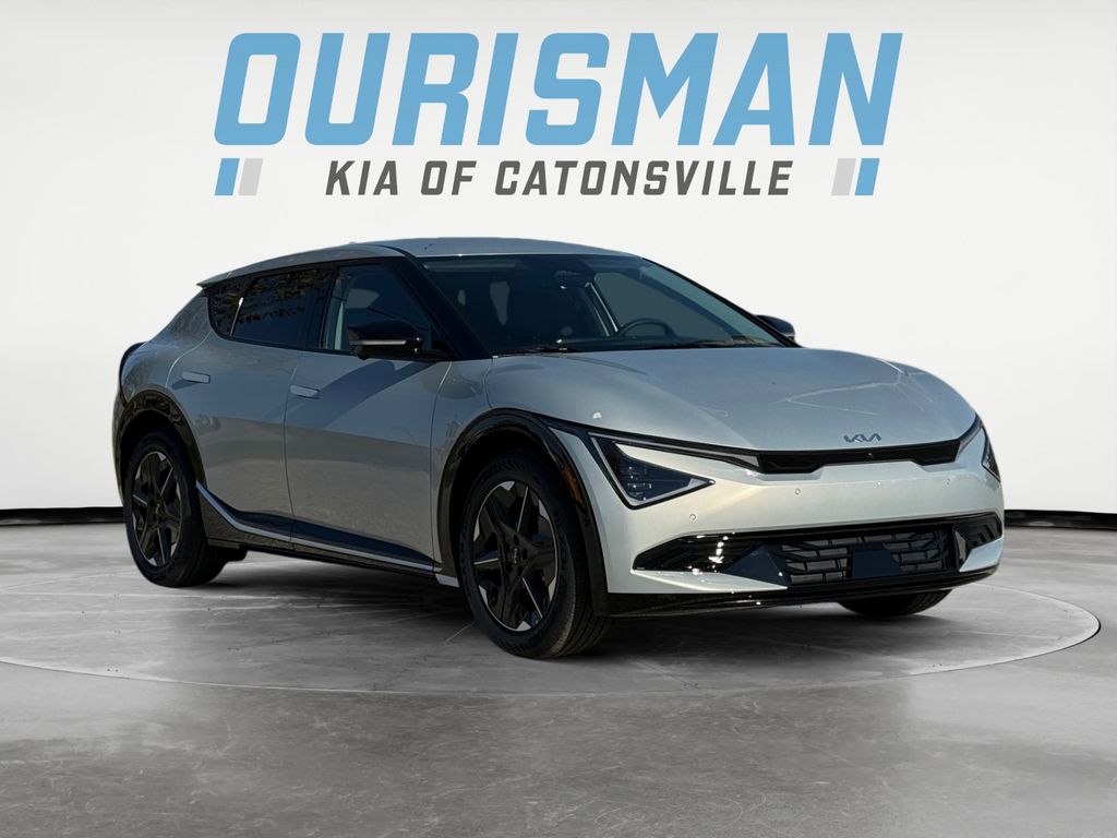 2025 Kia EV6 Wind's photo