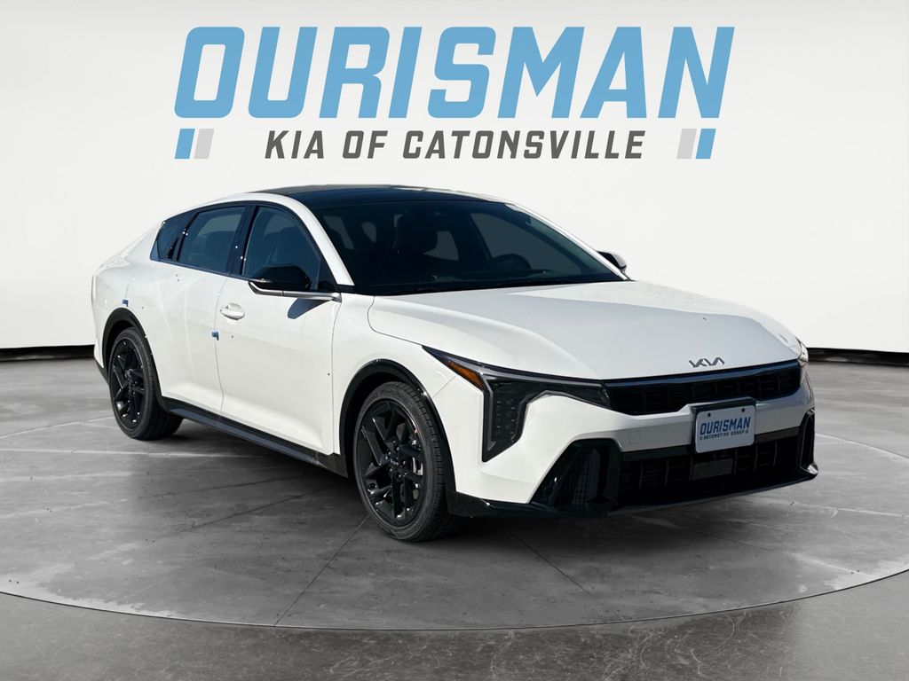 2025 Kia K4 GT-Line Turbo's photo