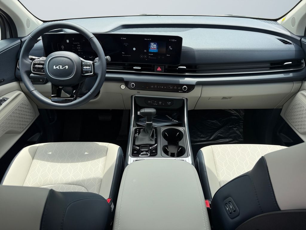 2026 Kia Carnival SX - Photo 10