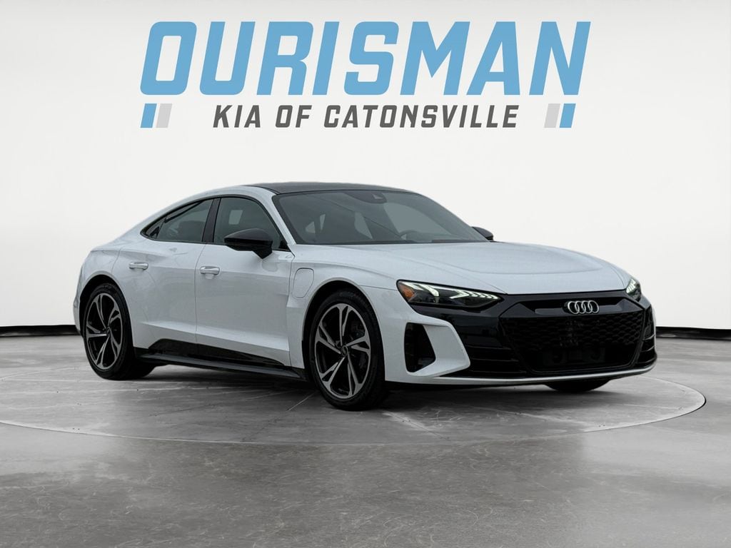 2022 Audi e-tron GT Premium Plus's photo